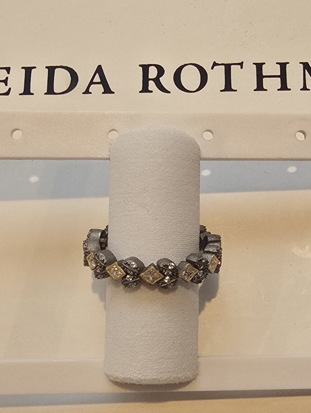Freida Rothman Black/Gold Size 10